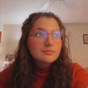 Meet your Posher, Shelby